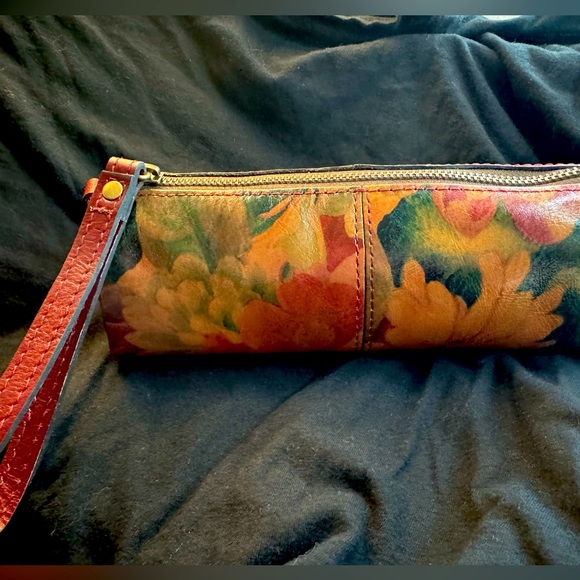 Patricia Nash Leather Wristlet - Picture 1 of 5